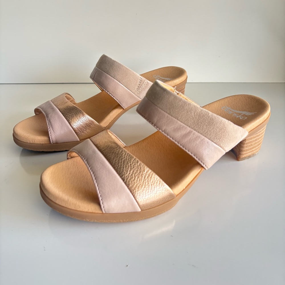 New Dansko Theresa Sandal Size 39 US 8.5-9